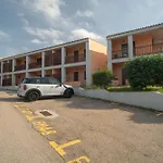 Apartahotel Isa - With Swimming Pool In Costa Serena Just 700 Mt From The Sea 3*