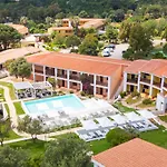 Isa - With Swimming Pool In Costa Serena Just 700 Mt From The Sea 3* Porto Rafael