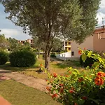 Isa - With Swimming Pool In Costa Serena Just 700 Mt From The Sea Porto Rafael