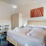 Апарт-отель Isa - With Swimming Pool In Costa Serena Just 700 Mt From The Sea Порто-Рафаэль