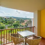 Isa - With Swimming Pool In Costa Serena Just 700 Mt From The Sea Apartahotel
