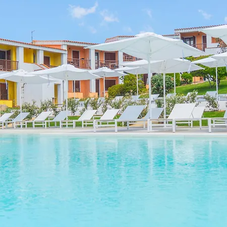 Isa - With Swimming Pool In Costa Serena Just 700 Mt From The Sea 3* Porto Rafael
