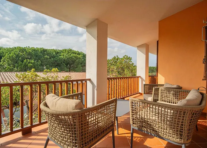 Апарт-отель Isa - With Swimming Pool In Costa Serena Just 700 Mt From The Sea 3*